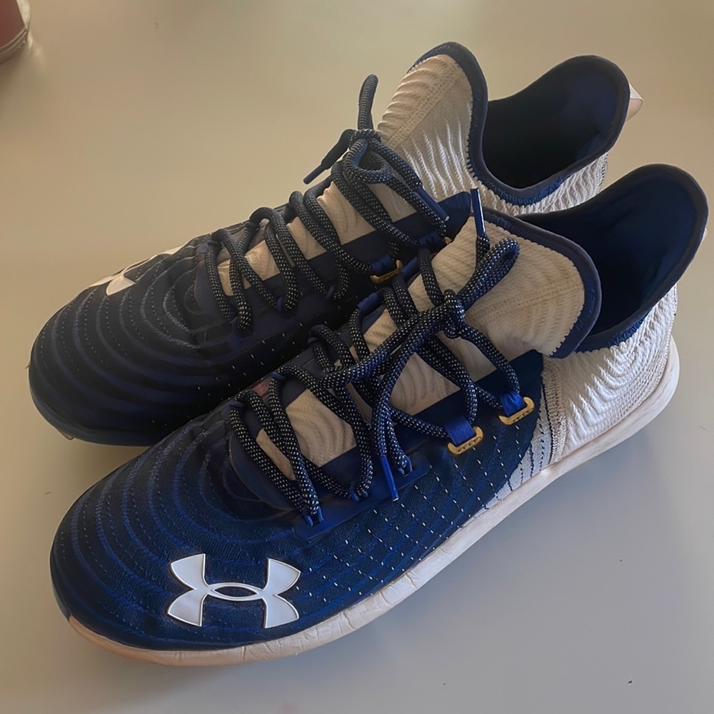 Under Armour men’s baseball cleats